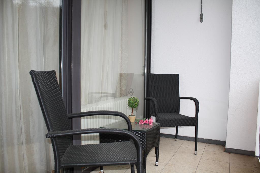 Colibri Apartment Baden-Baden Buitenkant foto