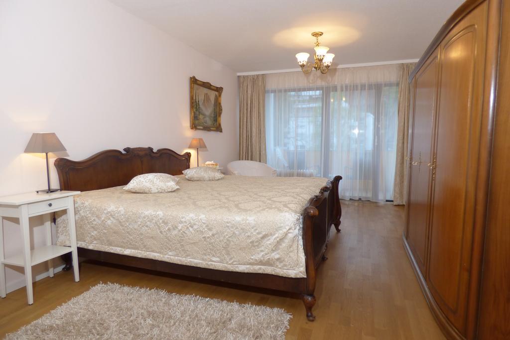 Colibri Apartment Baden-Baden Buitenkant foto
